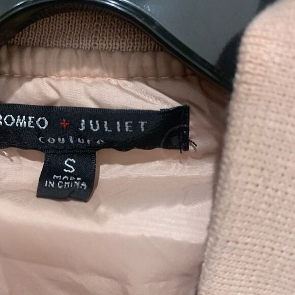 Romeo & Juliet Couture Pink Blush Bomber Jacket size S Light Bomber Jacket - Picture 3 of 4